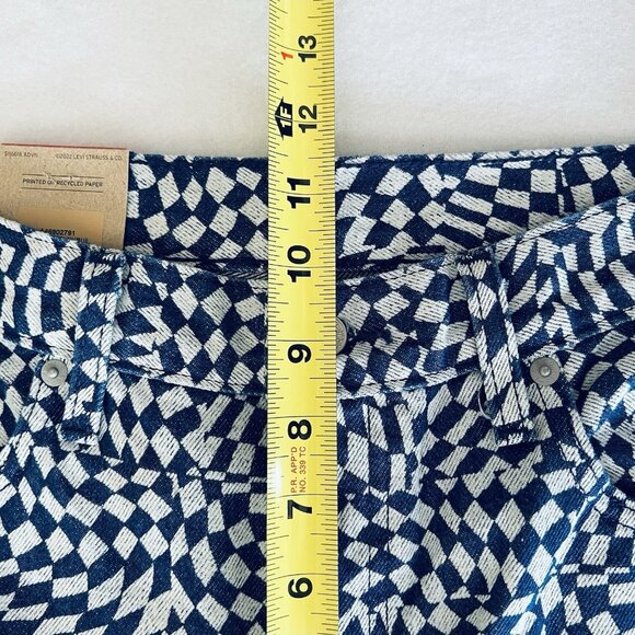 Levi's Women's Middy Straight Geometric Blue White Denim Jeans 30x30 Cotton NWT - Picture 10 of 14